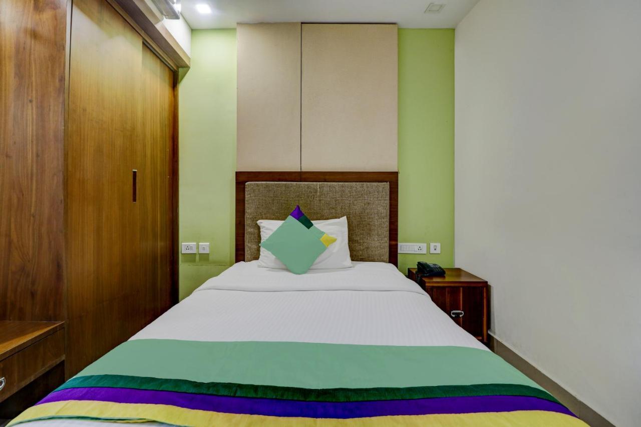 Itsy By Treebo - Rotano Glitz Inn Kozhikode Bagian luar foto