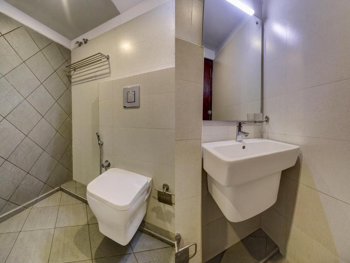 Itsy By Treebo - Rotano Glitz Inn Kozhikode Bagian luar foto