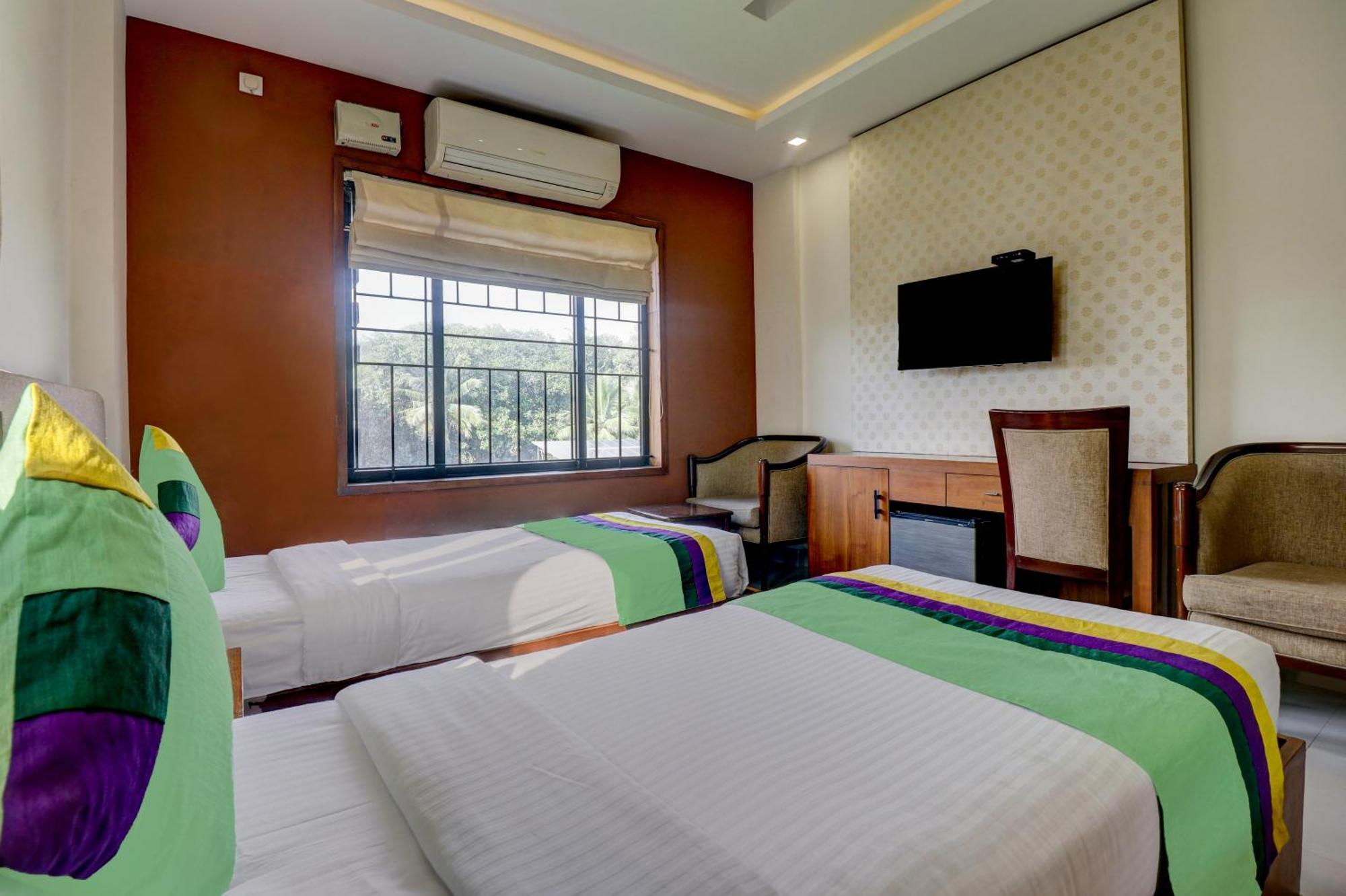 Itsy By Treebo - Rotano Glitz Inn Kozhikode Bagian luar foto