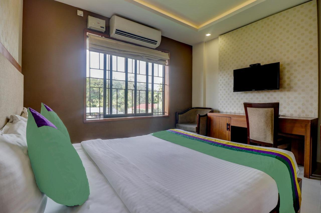 Itsy By Treebo - Rotano Glitz Inn Kozhikode Bagian luar foto