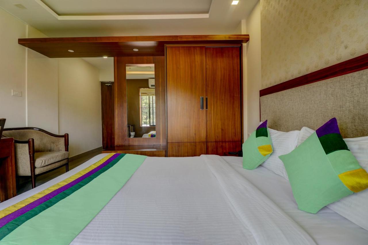 Itsy By Treebo - Rotano Glitz Inn Kozhikode Bagian luar foto