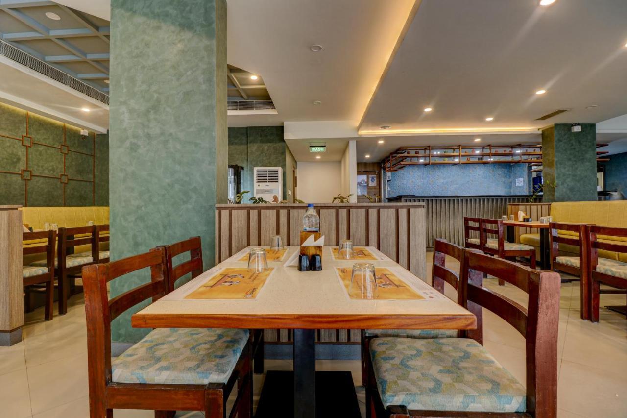 Itsy By Treebo - Rotano Glitz Inn Kozhikode Bagian luar foto
