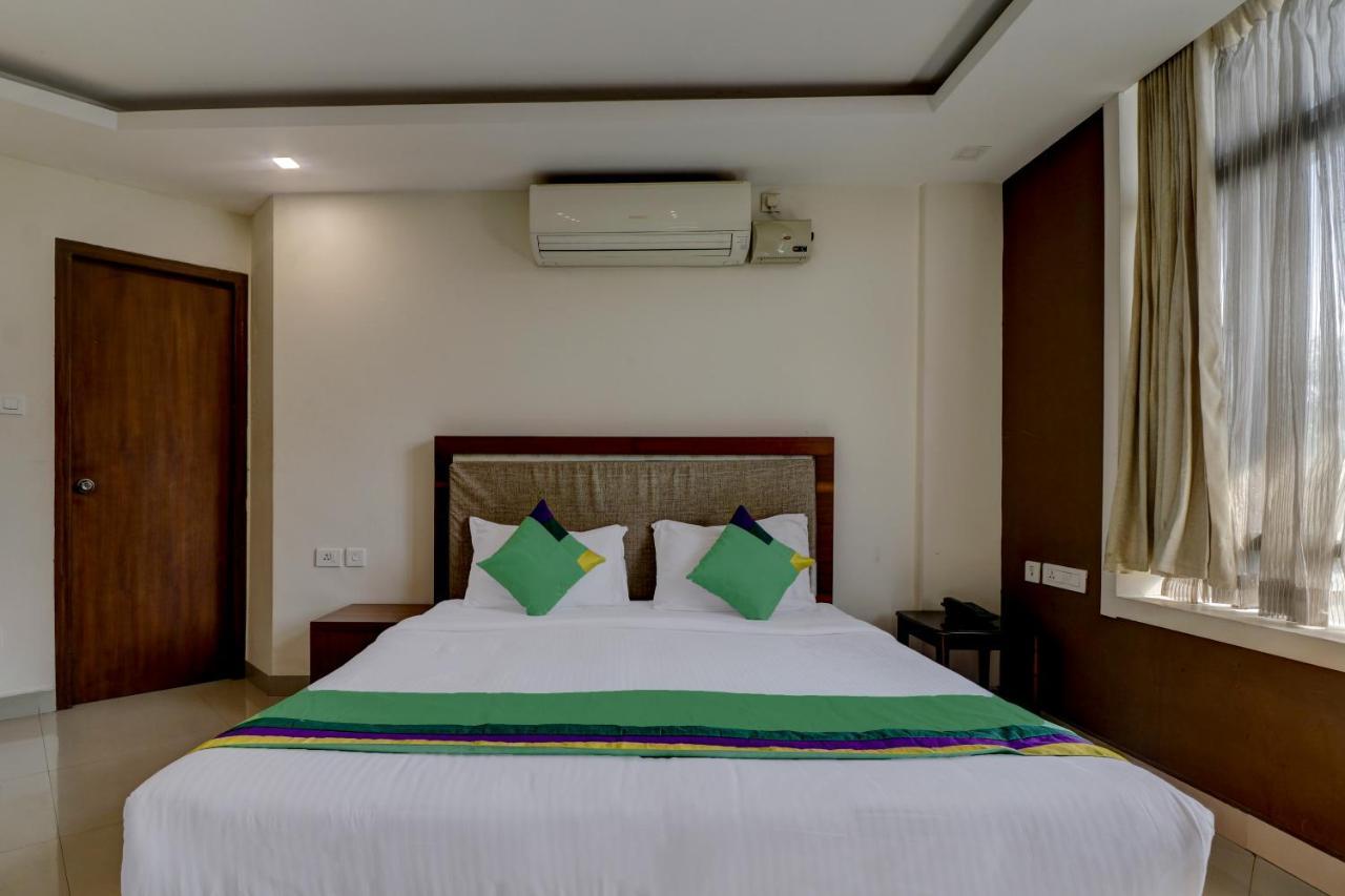 Itsy By Treebo - Rotano Glitz Inn Kozhikode Bagian luar foto