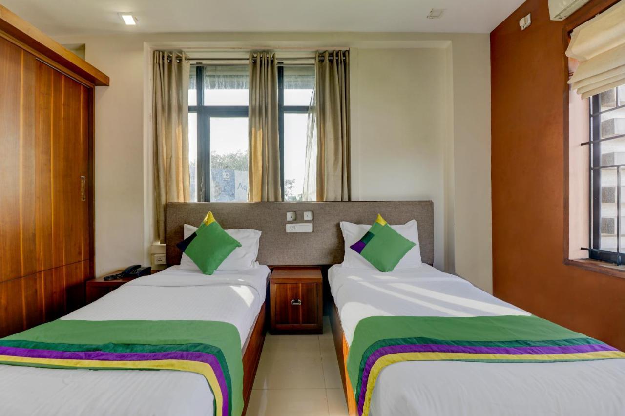Itsy By Treebo - Rotano Glitz Inn Kozhikode Bagian luar foto