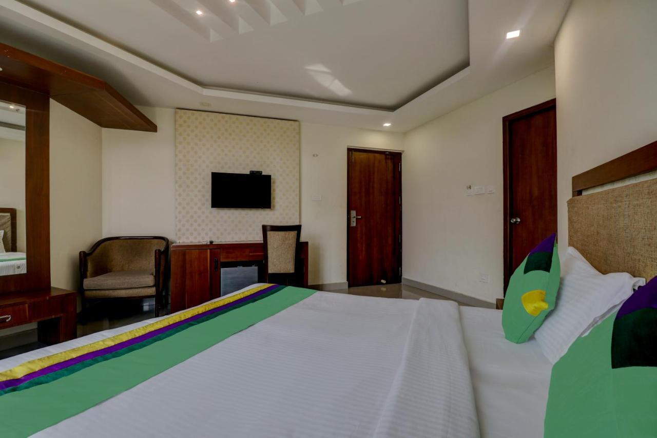 Itsy By Treebo - Rotano Glitz Inn Kozhikode Bagian luar foto