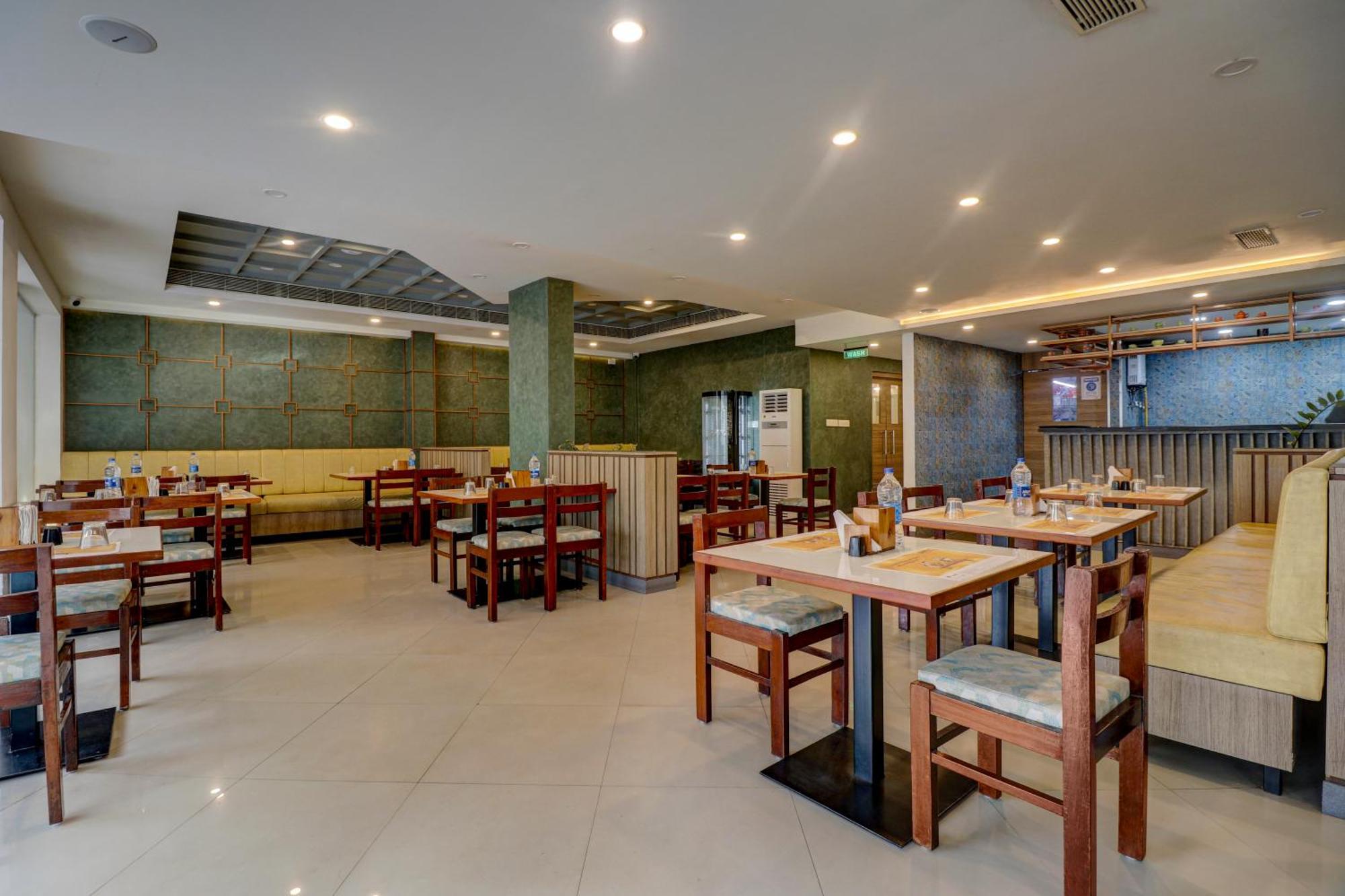 Itsy By Treebo - Rotano Glitz Inn Kozhikode Bagian luar foto